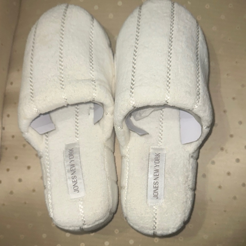 Jones New York White Slippers Soft and Cozy